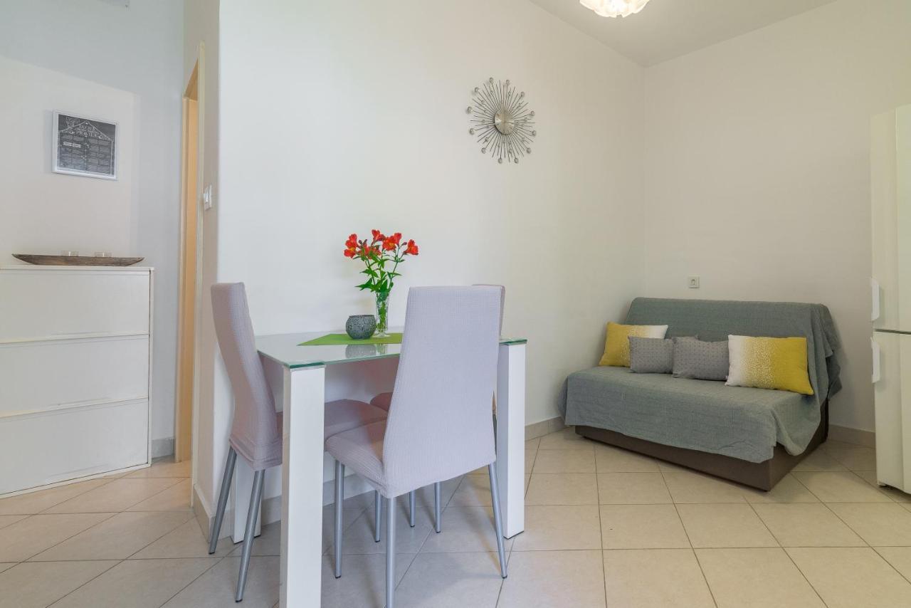 ביוגראד נה מורו Apartments Tolic מראה חיצוני תמונה