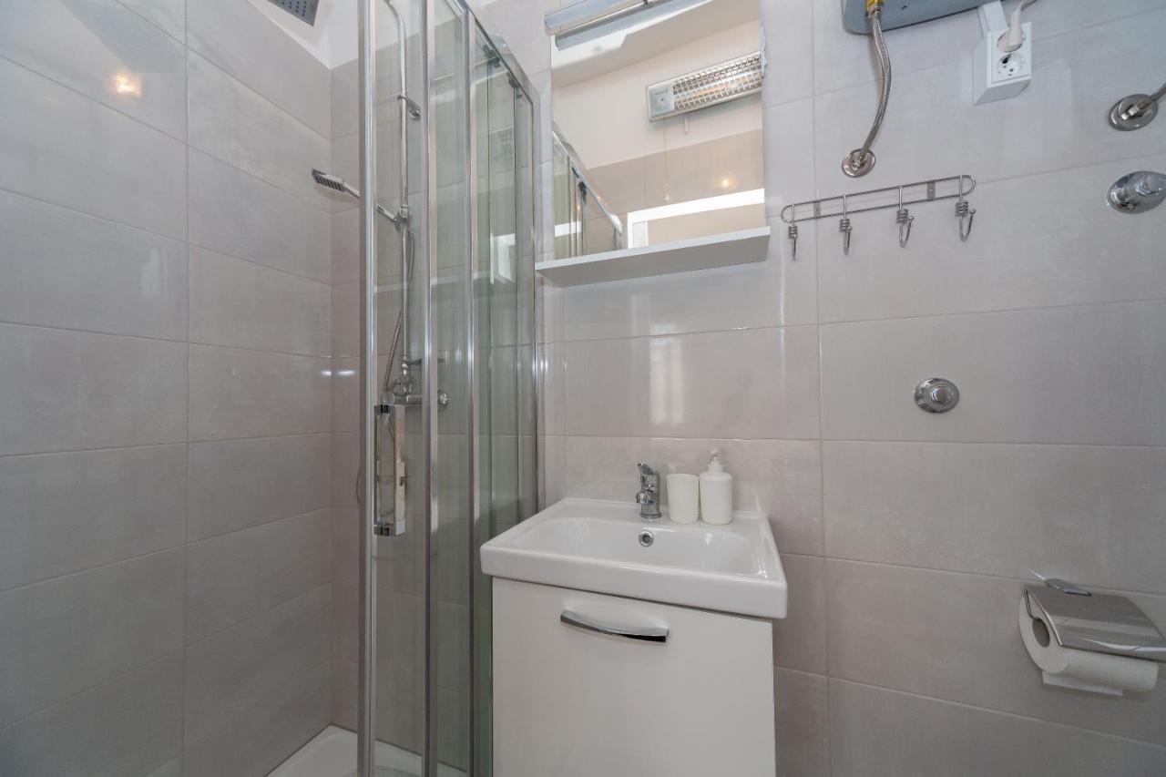 ביוגראד נה מורו Apartments Tolic מראה חיצוני תמונה