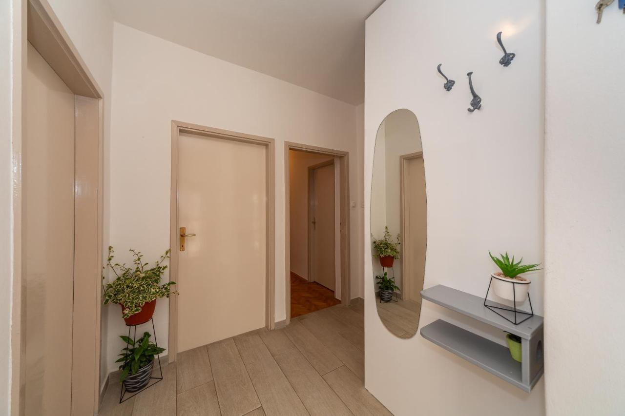 ביוגראד נה מורו Apartments Tolic מראה חיצוני תמונה
