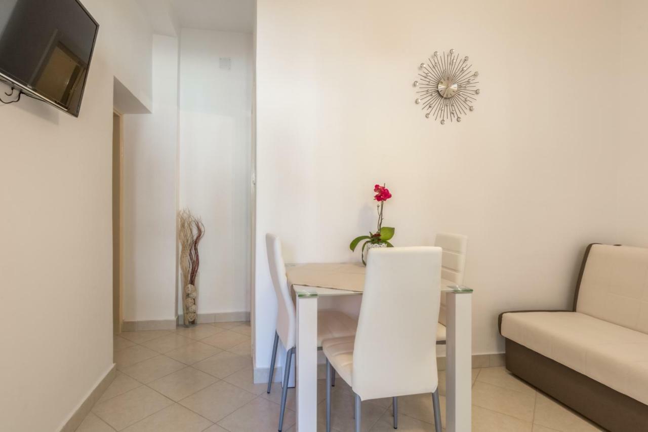 ביוגראד נה מורו Apartments Tolic מראה חיצוני תמונה